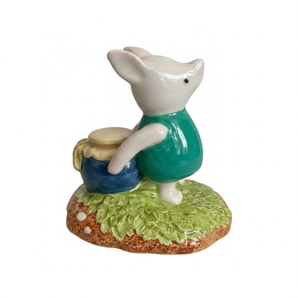 Royal Doulton The Winnie the Pooh Collection Piglet & Honeypot Figurine