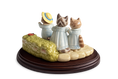 Load image into Gallery viewer, Royal Doulton John Bestwick The World of Beatrix Potter Mittens,Tom Kittem and Moppet Ceramic Sculpture 12cm high,20cm wide
