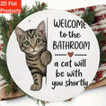 Load image into Gallery viewer, 2D Flat, 2D Flat 2D Flat 2D Flat - Decorative Plaque and Ornament - 1pc Wooden Cat Bathroom Sign "Welcome to the Bathroom, the Cat Will Be with You Soon" Wall Decor, Suitable for Home, Office, Cafe, Holiday Gift for Cat Lovers, Perfect Room Decor
