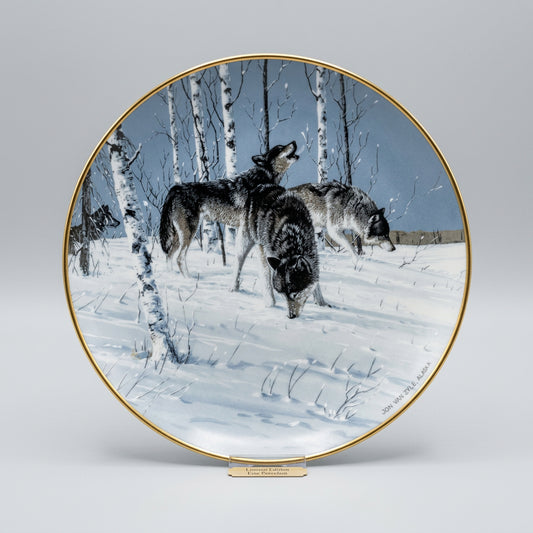 Princeton Gallery 1992 Arctic Majesty Picking Up the Trail wolf porcelain collector plate