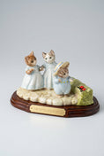 Load image into Gallery viewer, Royal Doulton John Bestwick The World of Beatrix Potter Mittens, Tom Kitten and Moppet Beatrix Potter 1999 Annual Collector Tableux with COA
